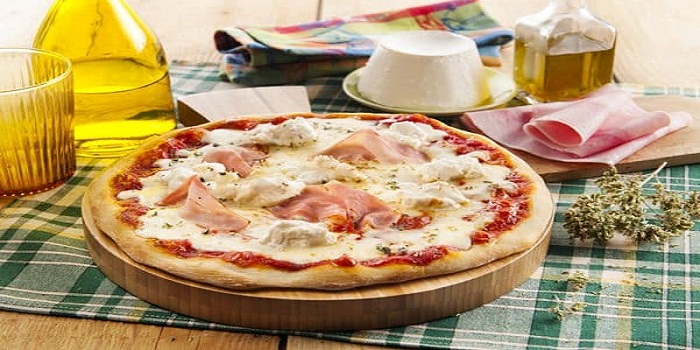 De la pizza au jambon et au fromage : une recette à essayer